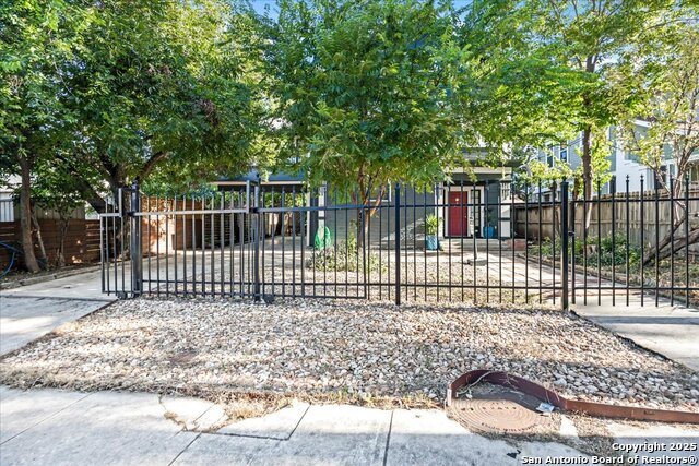 Image 37 of 45 For 210 Wilkens Ave