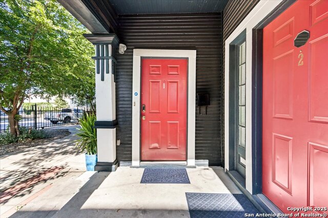 Image 4 of 45 For 210 Wilkens Ave