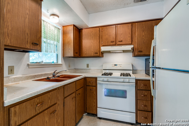 Image 11 of 25 For 5606 Ponderosa