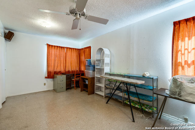 Image 17 of 25 For 5606 Ponderosa