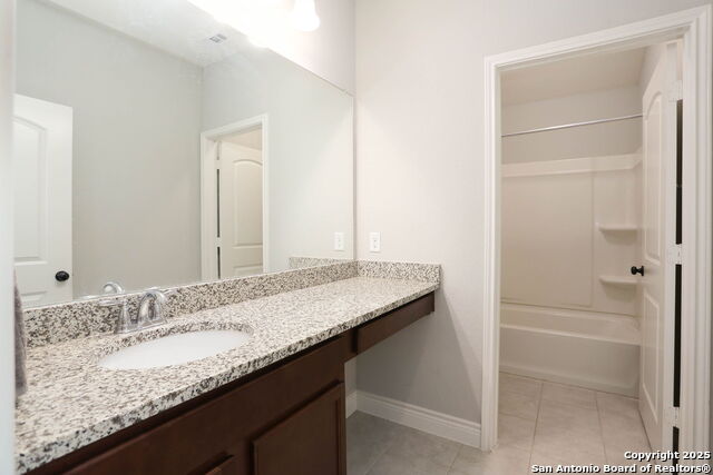 Image 25 of 31 For 9109 Sunpool