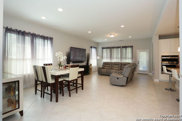 Image 8 of 31 For 9109 Sunpool