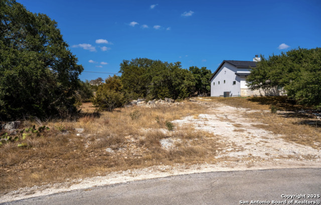 Image 11 of 14 For 1366 Mystic Shores Blvd