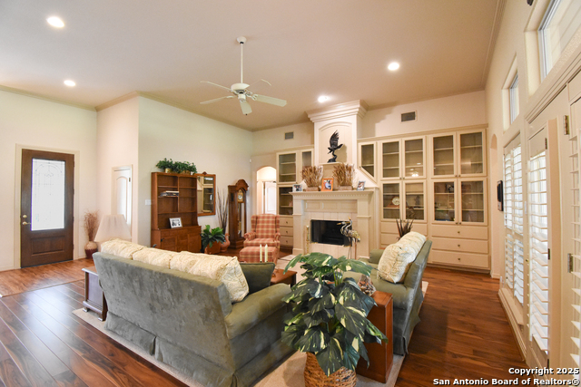 Image 10 of 33 For 29714 Fairway Vista Dr