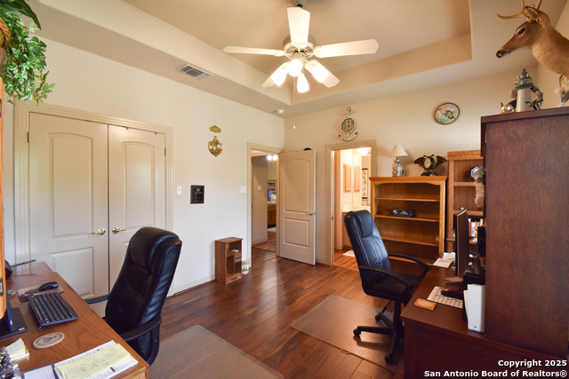 Image 28 of 33 For 29714 Fairway Vista Dr