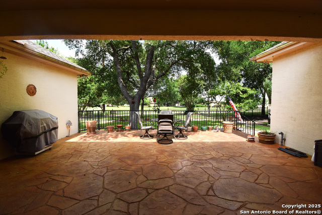 Image 32 of 33 For 29714 Fairway Vista Dr