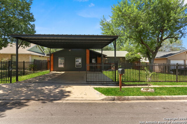 Details for 3927 Pipers Ct, San Antonio, TX 78251