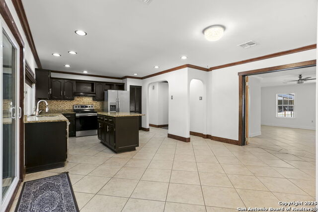 Image 12 of 28 For 3927 Pipers Ct
