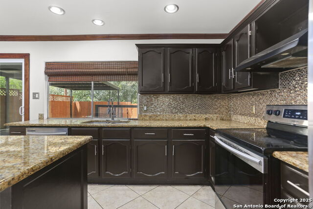 Image 16 of 28 For 3927 Pipers Ct