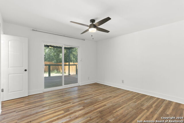Image 17 of 28 For 3927 Pipers Ct