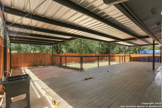 Image 25 of 28 For 3927 Pipers Ct