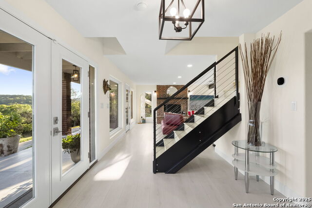 Image 20 of 57 For 403 Sparkling Springs Dr.