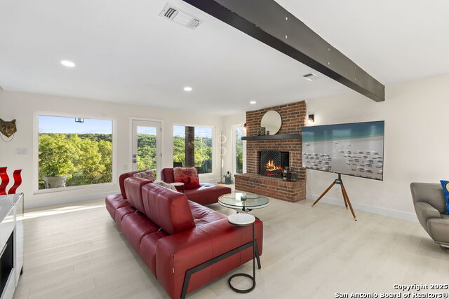 Image 6 of 57 For 403 Sparkling Springs Dr.
