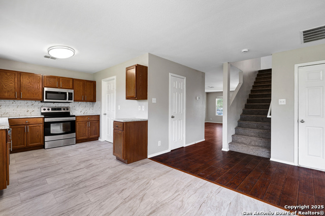 Image 11 of 30 For 12707 Scarlet Sage