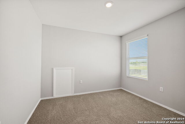 Image 21 of 33 For 12101 Short Leaf Path