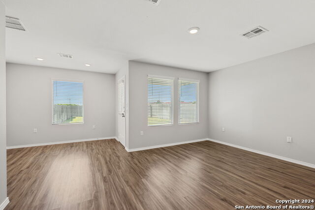 Image 7 of 33 For 12101 Short Leaf Path