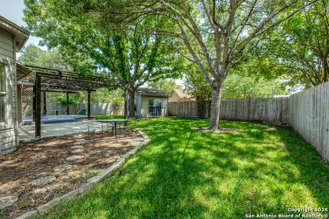Image 25 of 26 For 119 Guadalupe River Dr