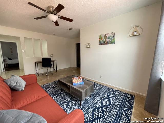 Listing photo id 8 for 8112 Scottshill