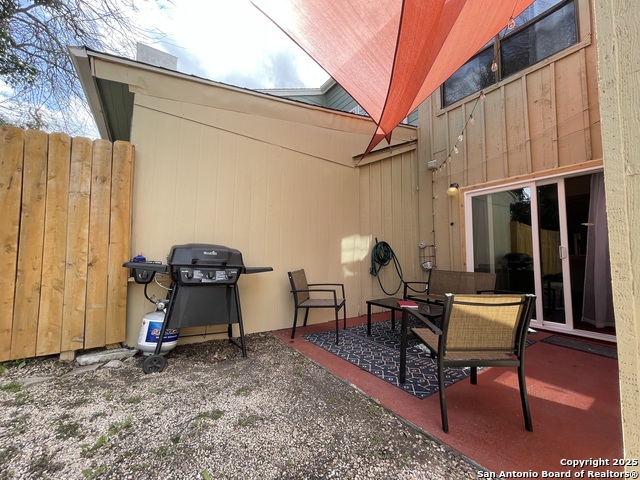 Listing photo id 15 for 8112 Scottshill