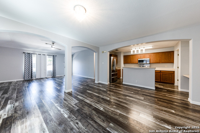 Image 5 of 33 For 15522 Flowing Spring