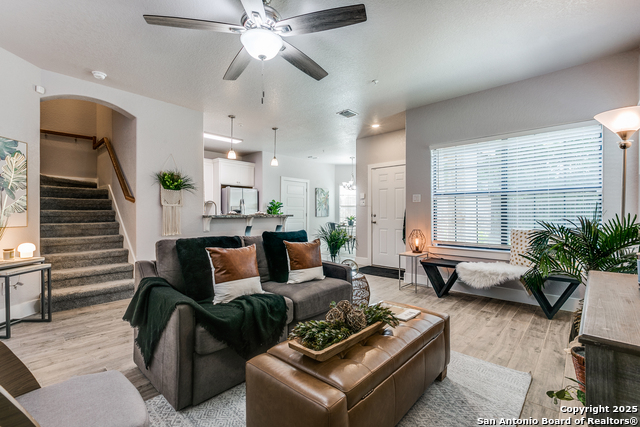 Image 6 of 23 For 6160 Eckhert  Apt 1
