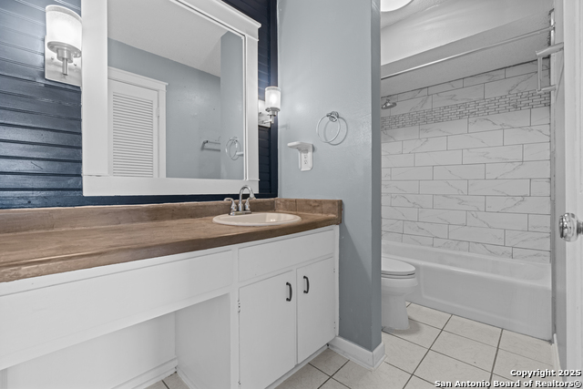 Image 12 of 15 For 8715 Starcrest 23