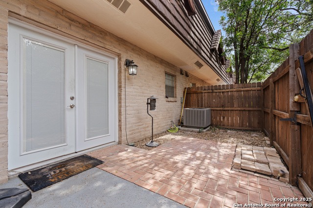 Image 3 of 15 For 8715 Starcrest 23