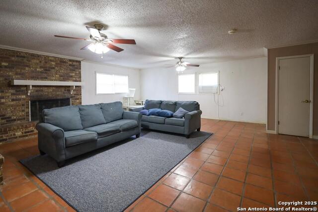 Listing photo id 8 for 1800 Jones