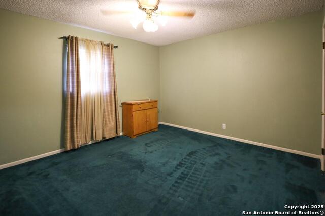 Listing photo id 13 for 1800 Jones