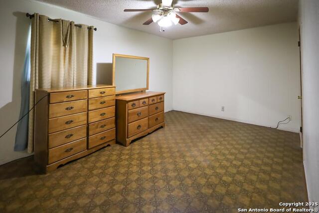 Listing photo id 14 for 1800 Jones