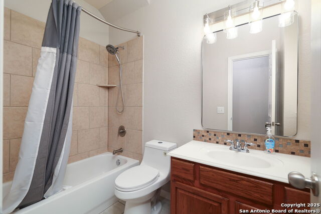 Listing photo id 19 for 19243 Deer Elk Crst