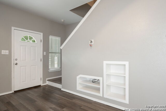 Image 4 of 33 For 7230 Painter Way