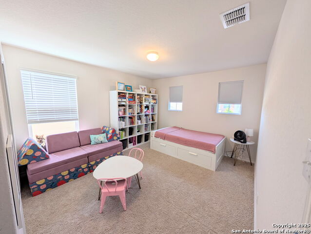 Listing photo id 13 for 14811 Goldfinch Way