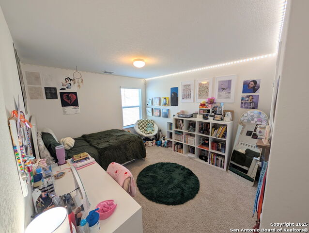 Listing photo id 15 for 14811 Goldfinch Way