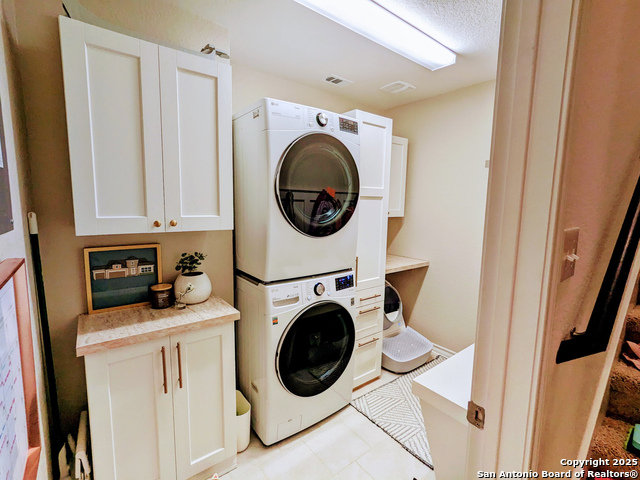 Listing photo id 18 for 14811 Goldfinch Way