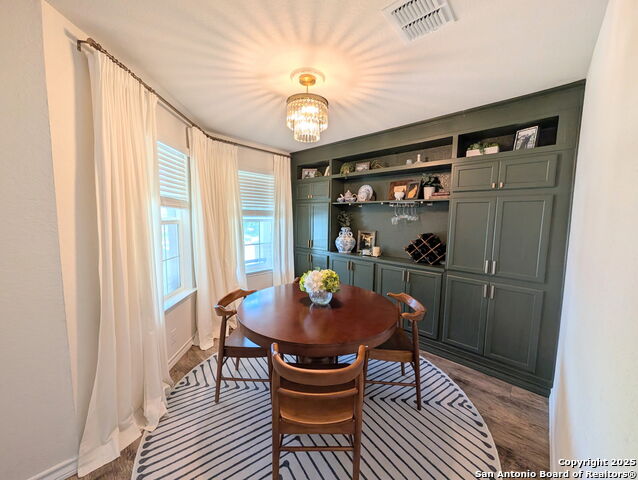 Listing photo id 2 for 14811 Goldfinch Way