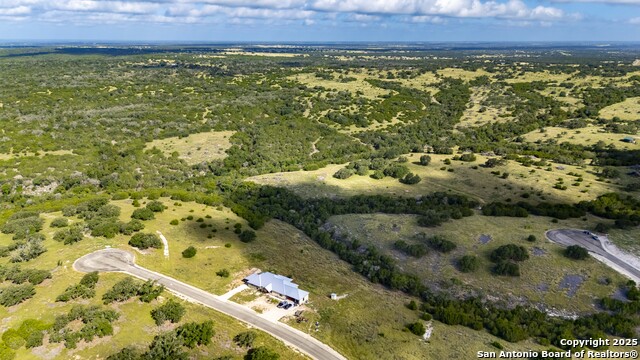 Listing photo id 9 for 9 Shapen Springs Rd N