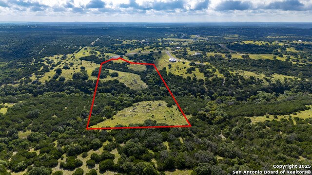 Listing photo id 11 for 9 Shapen Springs Rd N