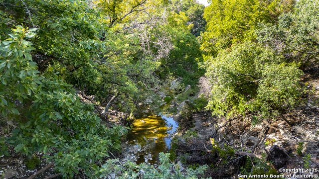 Listing photo id 14 for 9 Shapen Springs Rd N