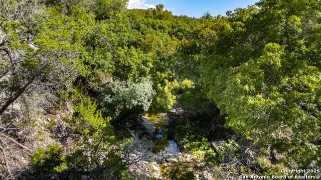 Listing photo id 17 for 9 Shapen Springs Rd N