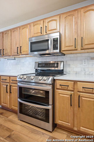 Image 15 of 38 For 10810 Palomino Bend