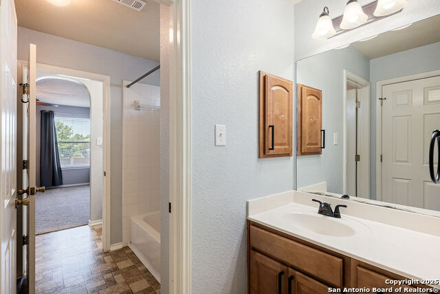 Image 27 of 38 For 10810 Palomino Bend
