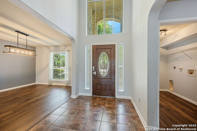 Image 4 of 38 For 10810 Palomino Bend