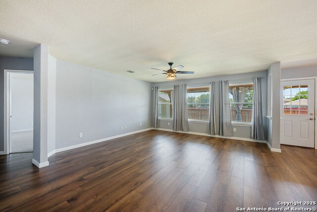 Image 7 of 38 For 10810 Palomino Bend