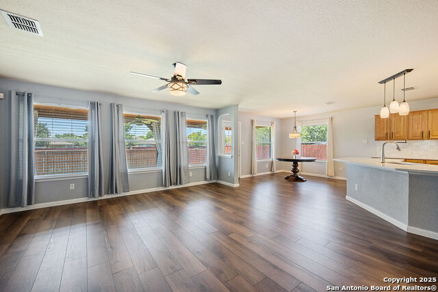 Image 8 of 38 For 10810 Palomino Bend