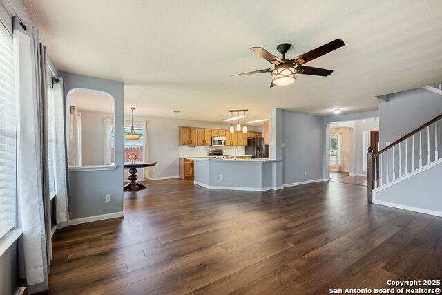 Image 9 of 38 For 10810 Palomino Bend