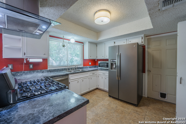 Listing photo id 9 for 5414 Timber Post