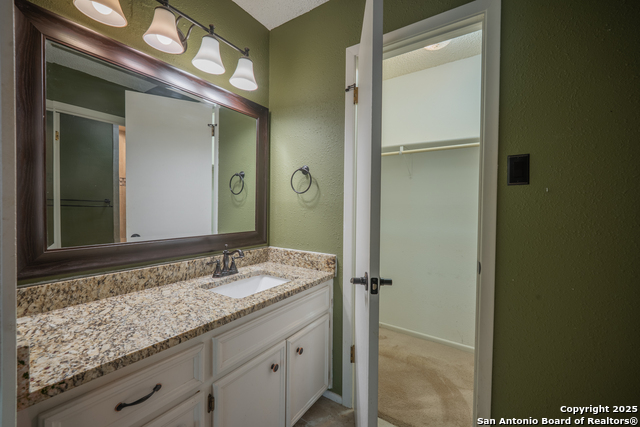 Listing photo id 18 for 5414 Timber Post