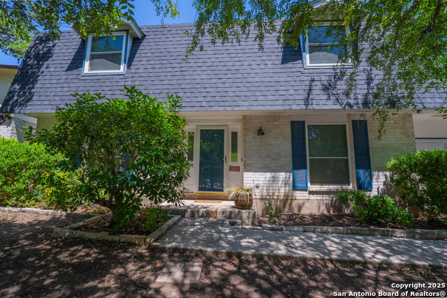 Listing photo id 2 for 5414 Timber Post