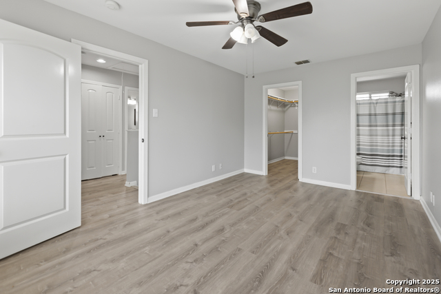 Listing photo id 13 for 6723 Utopia Hts